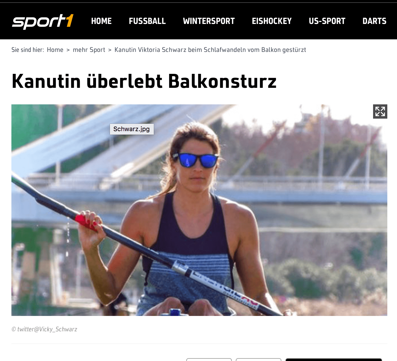 Kanutin überlebt Balkonsturz